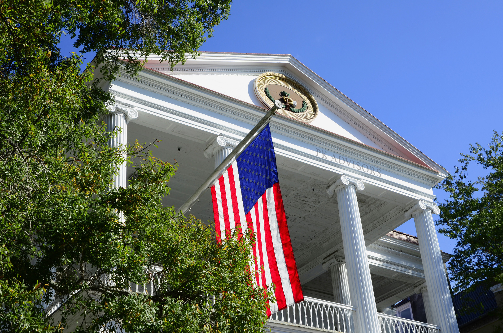 Image of large community bank